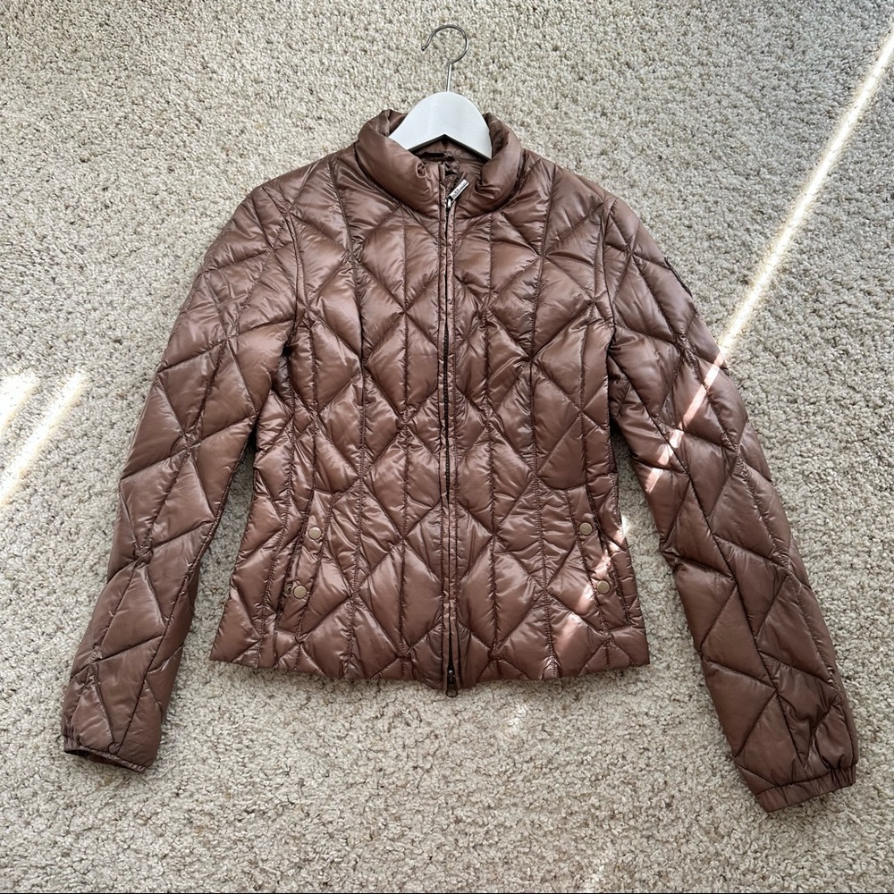 Add lightweight down jacket